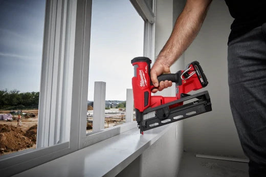 MILWAUKEE 2841-20 16G ANGLED FINISH NAILER BARE