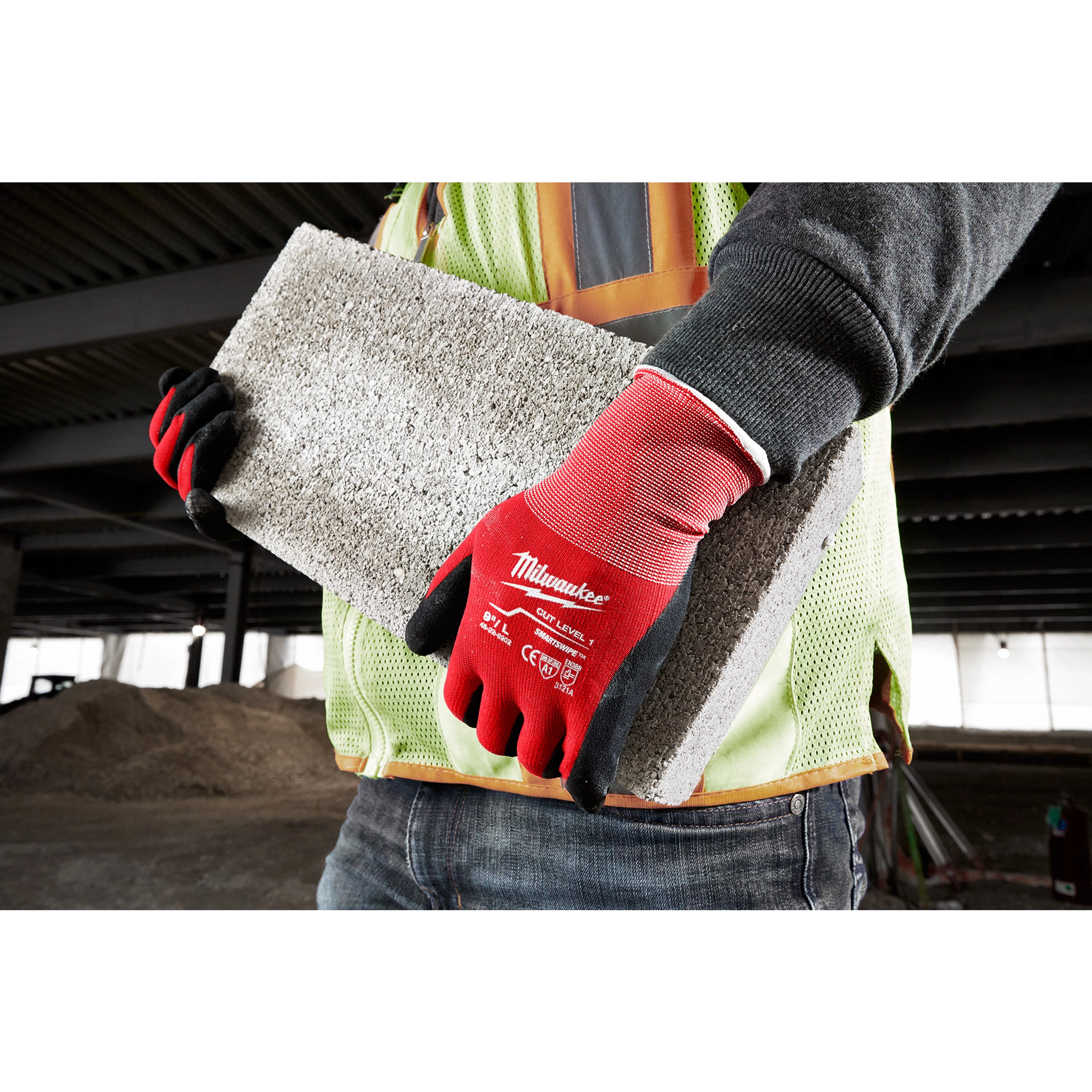 MILWAUKEE 48-22-8902 (6) CUT 1 NITRILE GLOVES - L