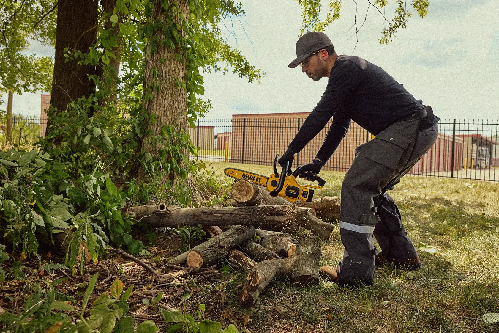 DeWalt DCCS621B DEWALT 20V 12in CHAINSAW BARE