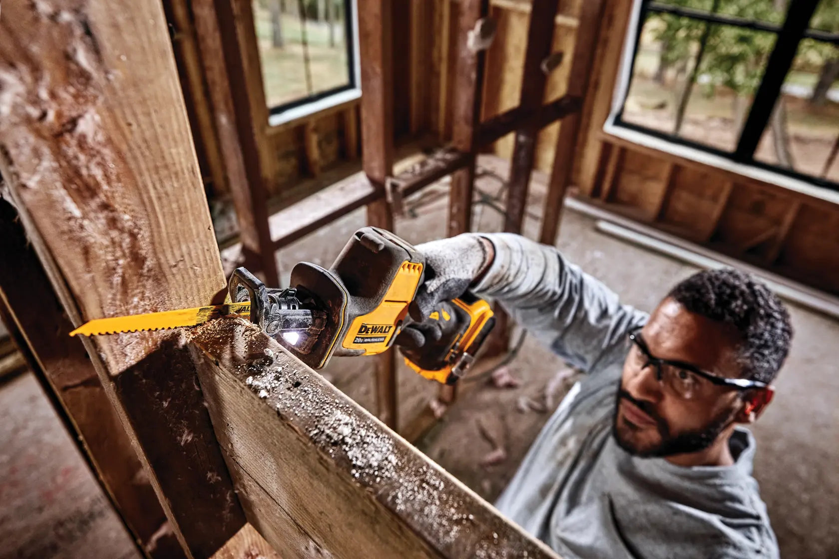 DeWalt DCS369P1 20V MAX BRUSHLESS COMP RECIP SAW