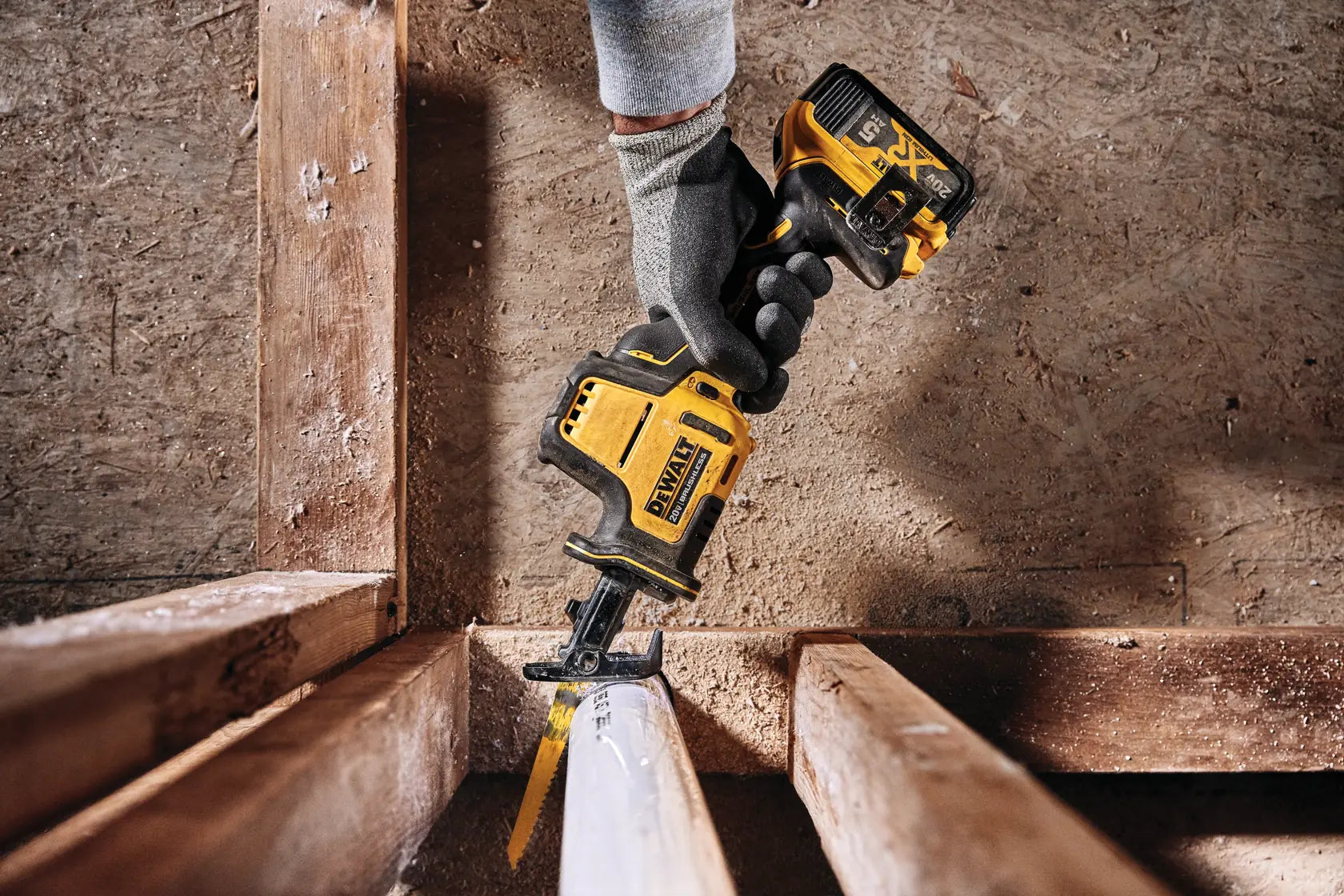 DeWalt DCS369P1 20V MAX BRUSHLESS COMP RECIP SAW