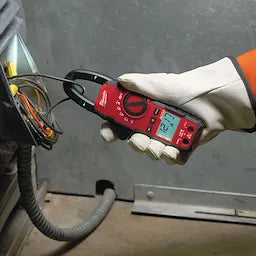 Milwaukee 2235-20NST 400 Amp Clamp Meter Kit (NIST)