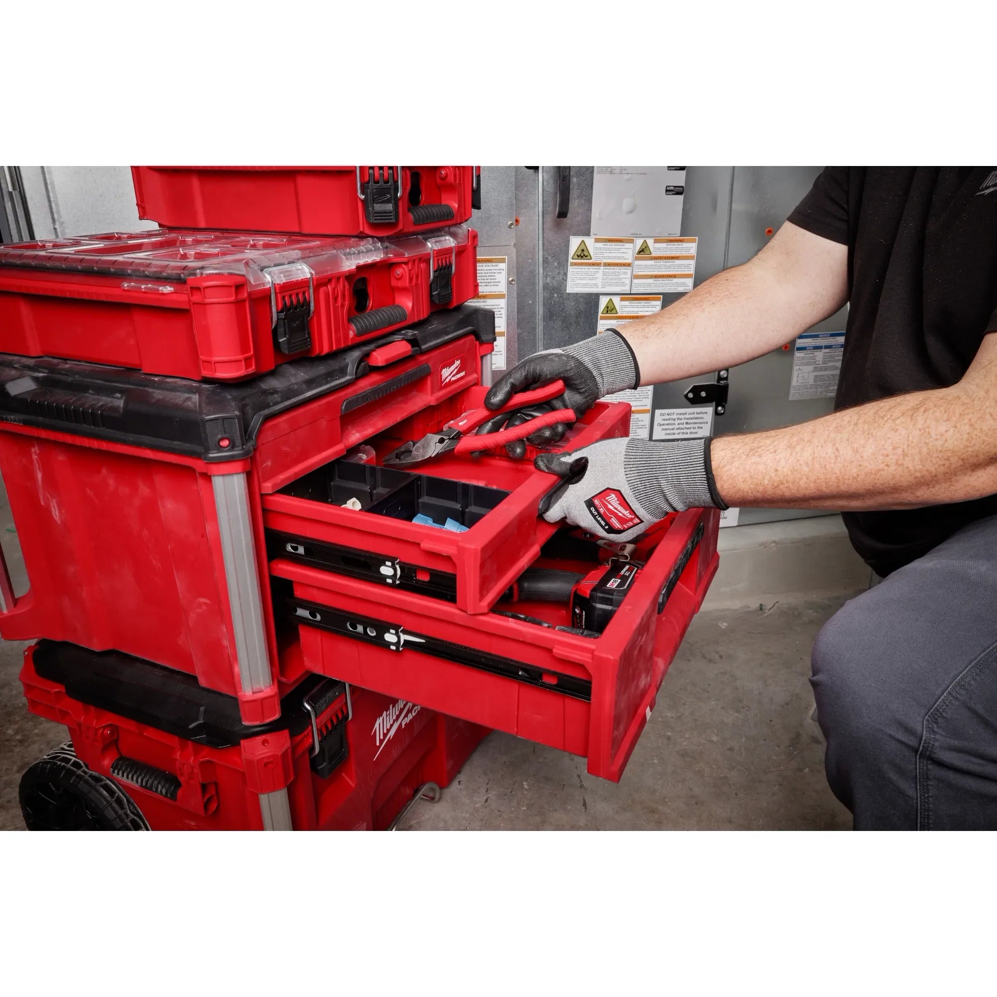 MILWAUKEE 48-22-8447 PACKOUT MULTI-DEPTH 3-DRAWER TOOL BOX