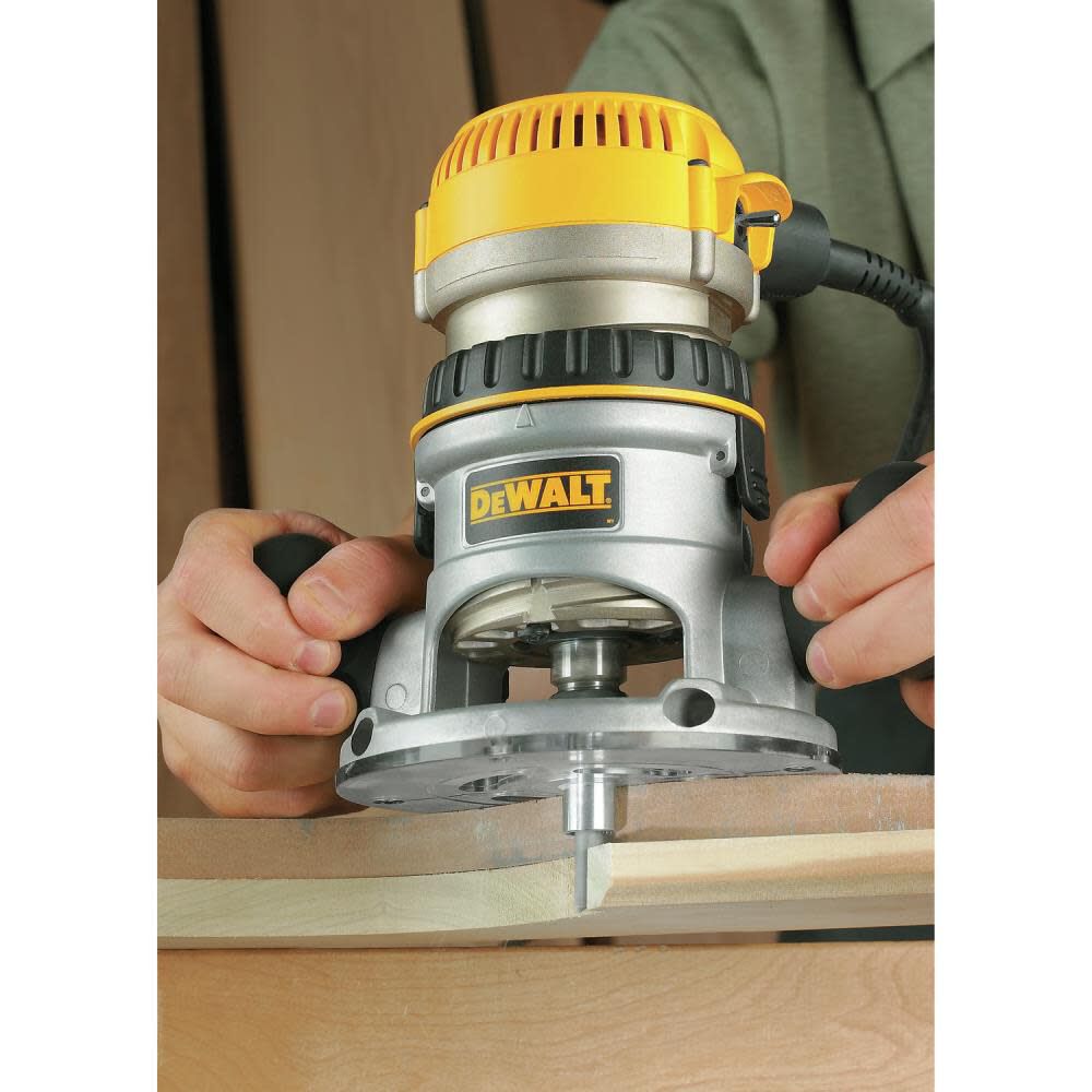 DeWalt DW616 1-3/4 HP FXD BASE ROUTER