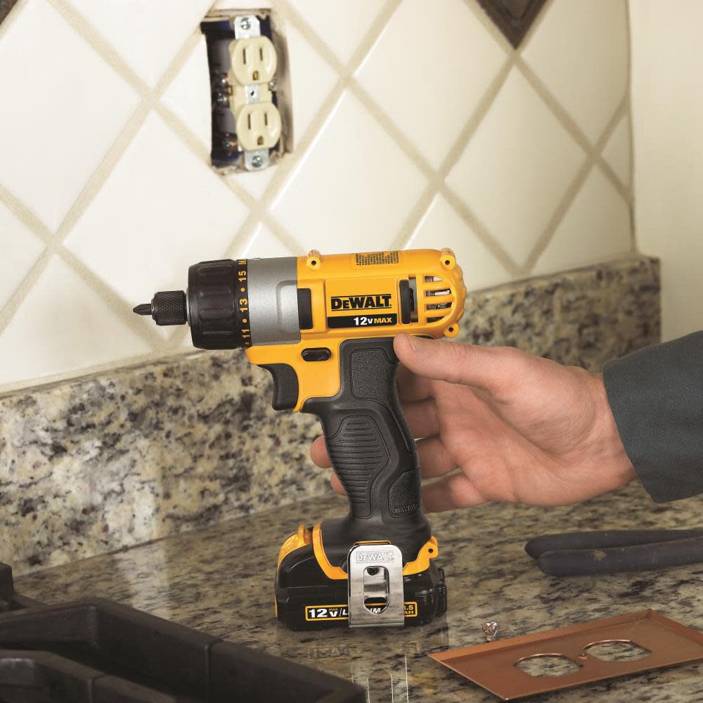 DeWalt DCF610S2 12V MAX LITHIUM ION SCREWDRIVER KIT
