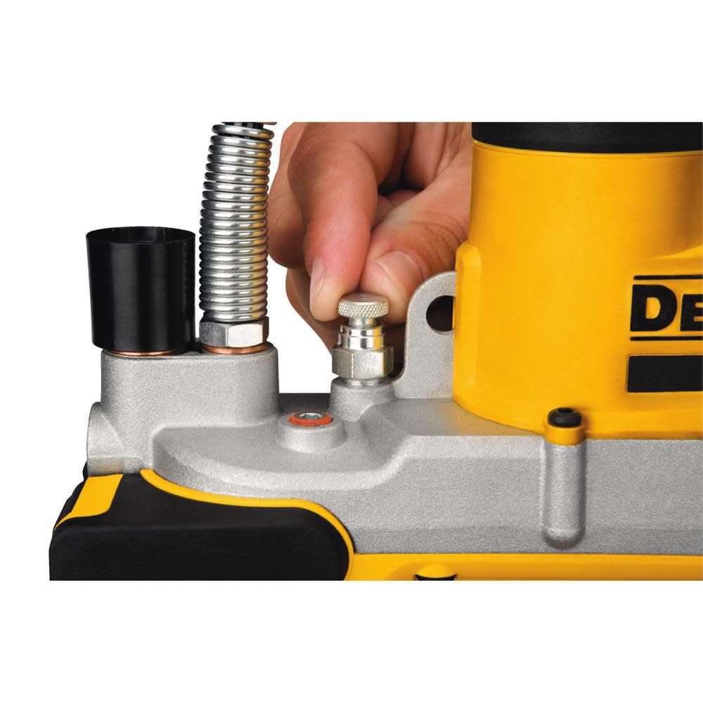 DeWalt DCGG571B 20V MAX LI-ION GREASE GUN (TOOL ONLY)