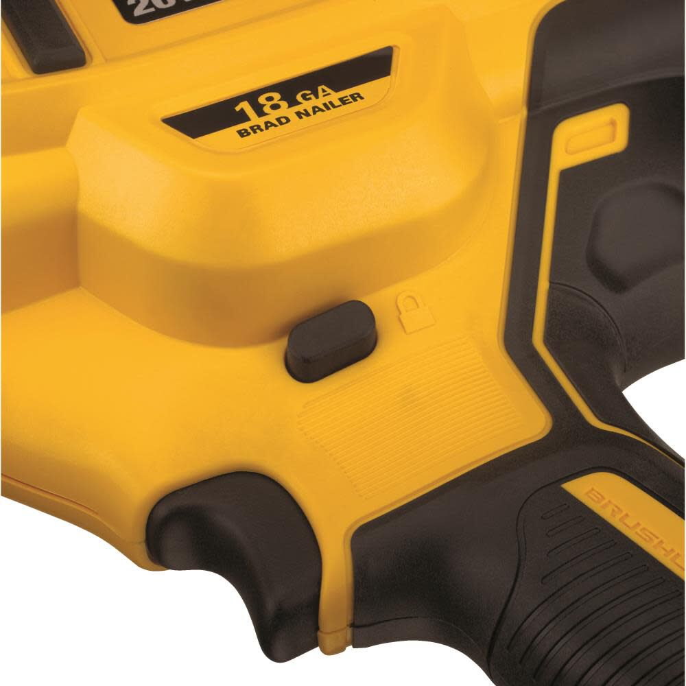 DeWalt DCN680D1 20V MAX 18GA BRAD NAILER KIT