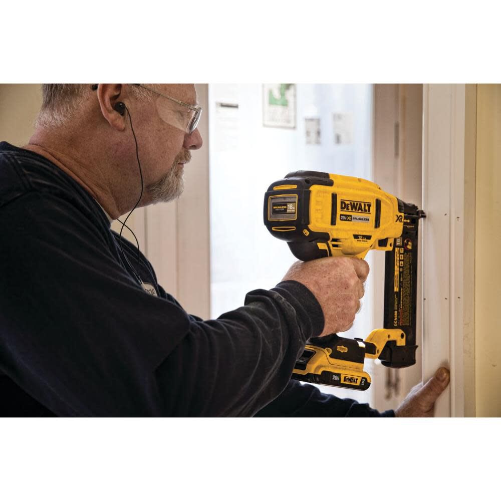 DeWalt DCN680D1 20V MAX 18GA BRAD NAILER KIT