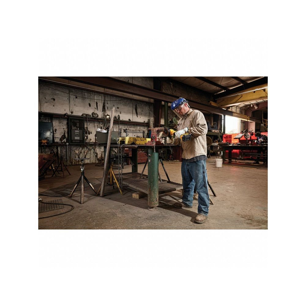 DeWalt DCK231E2 20V MAX BRUSHLESS DRILL AND GRIND