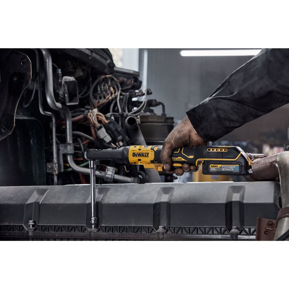 DeWalt DCF510GE1 20V MAX 3/8IN TO 1/2IN RATCHET KITTED-GE
