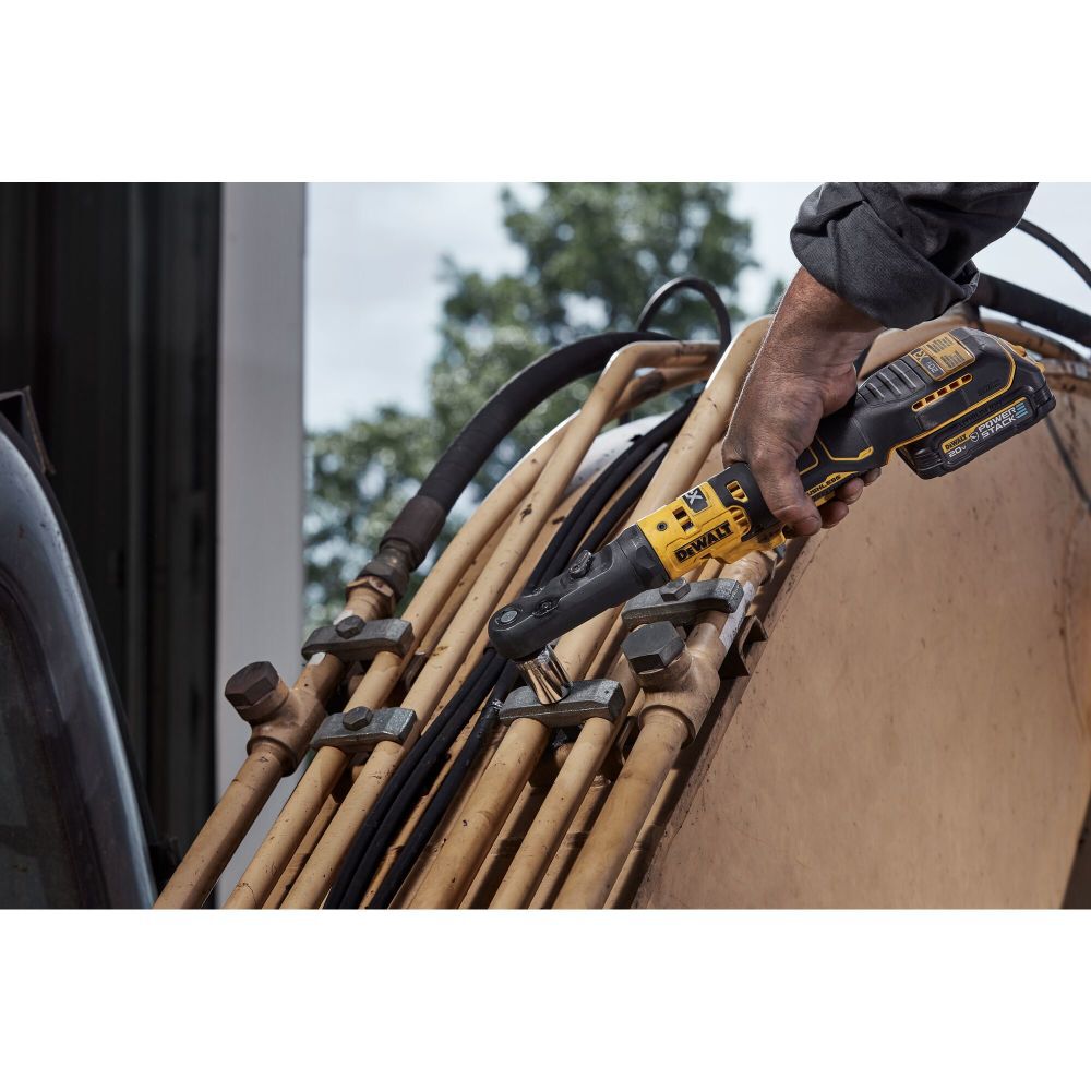 DeWalt DCF510GE1 20V MAX 3/8IN TO 1/2IN RATCHET KITTED-GE