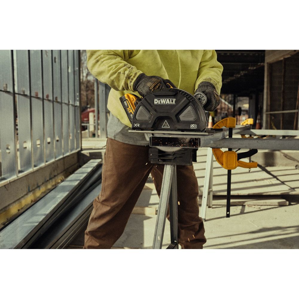 DeWalt DCS383H1 20V MAX METAL CUTTING CIRC (KIT)