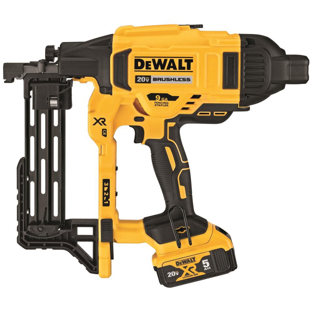 DeWalt DCFS950P2 20VMAX 9GA FENCING STAPLER KIT