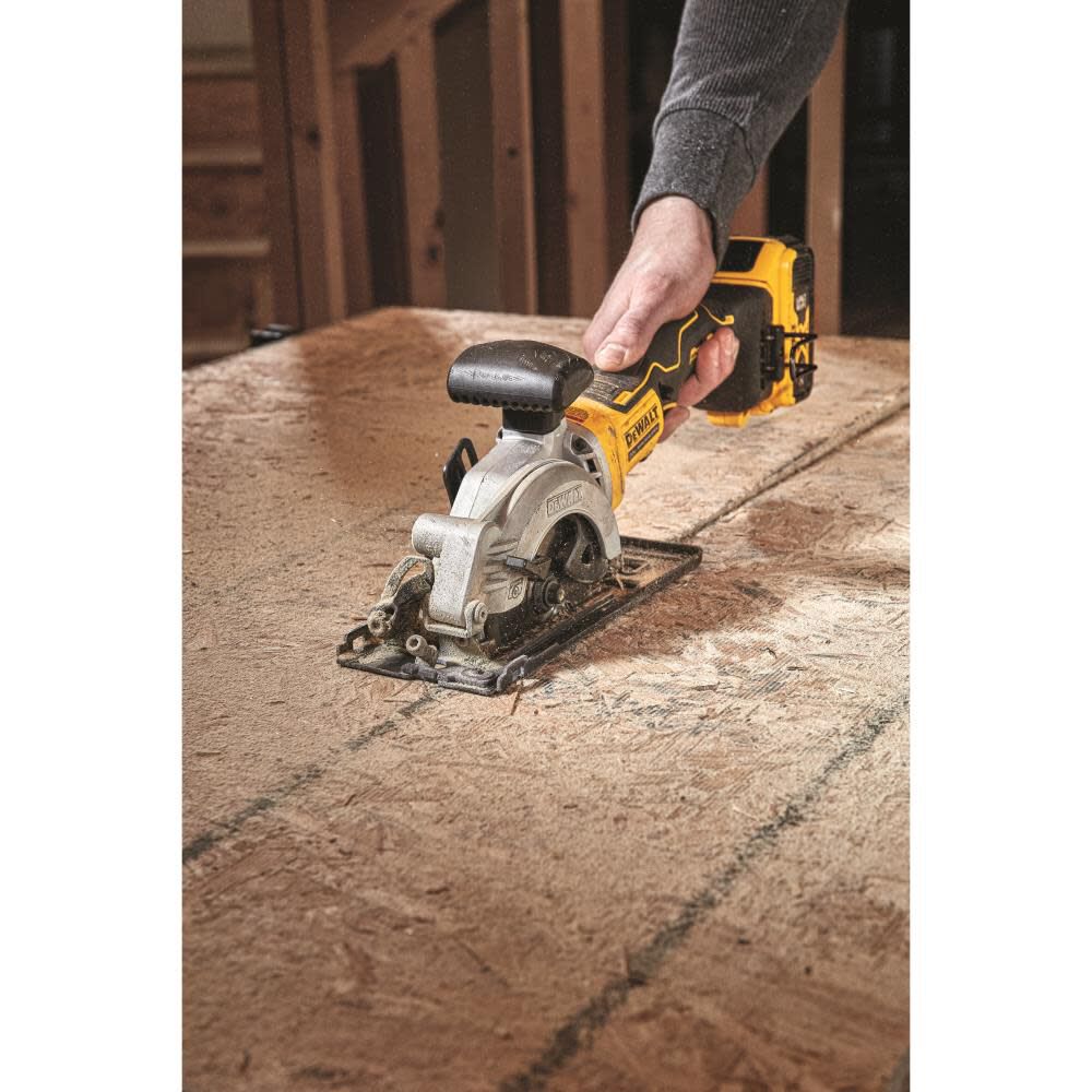 DeWalt DCS571P1 20V MAX 4-1/2IN CORDLESS CIRCULAR SAW