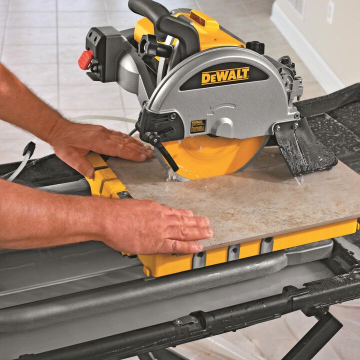 DeWalt D24000 10IN WET TILE SAW