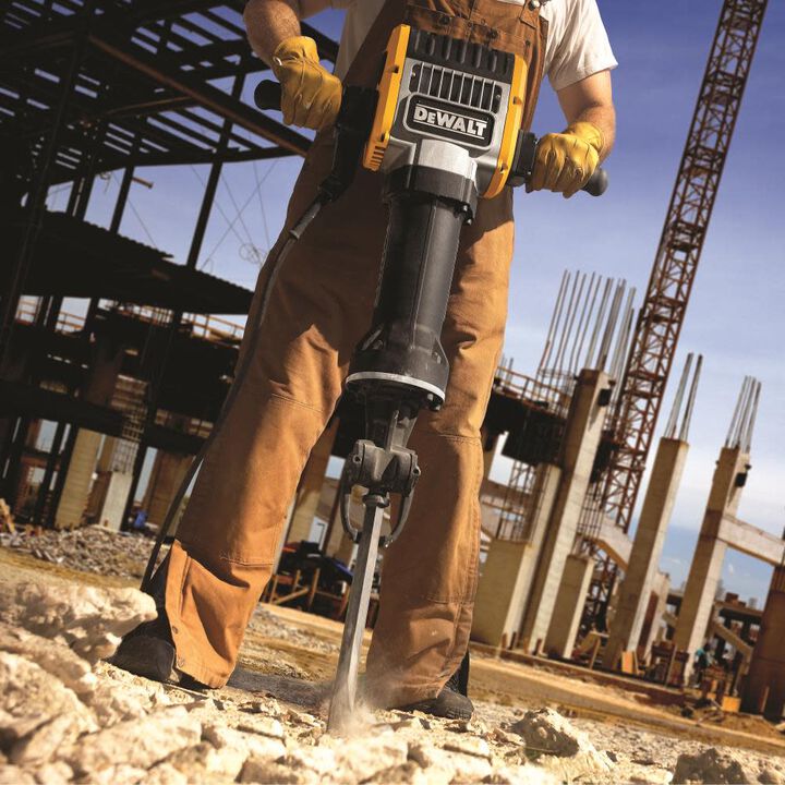 DeWalt D25980 68 LB BREAKER HAMMER