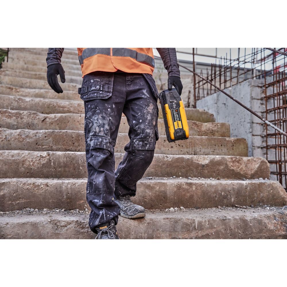 DeWalt DCPS320AG2 POWERSHIFT CONCRETE VIBRATOR