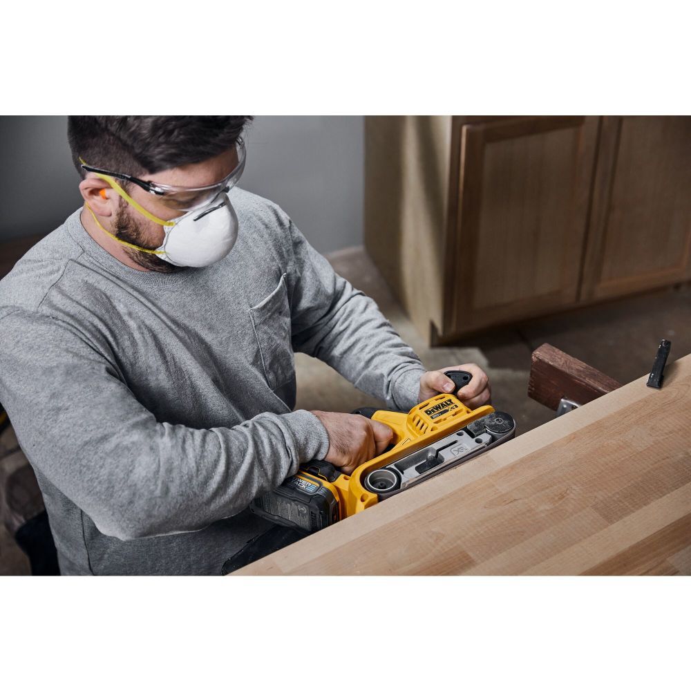 DeWalt DCW220B DW 20V CORDLESS BELT SANDER TOOL ONLY