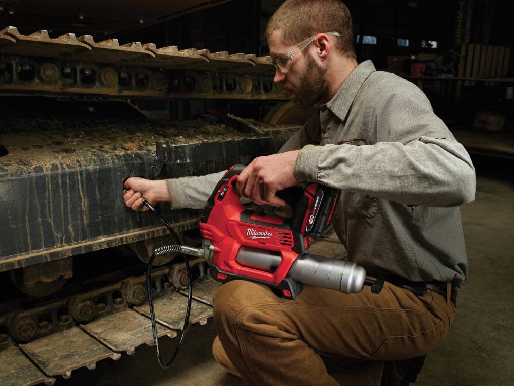 MILWAUKEE 2646-21CT M18 GREASE GUN KIT