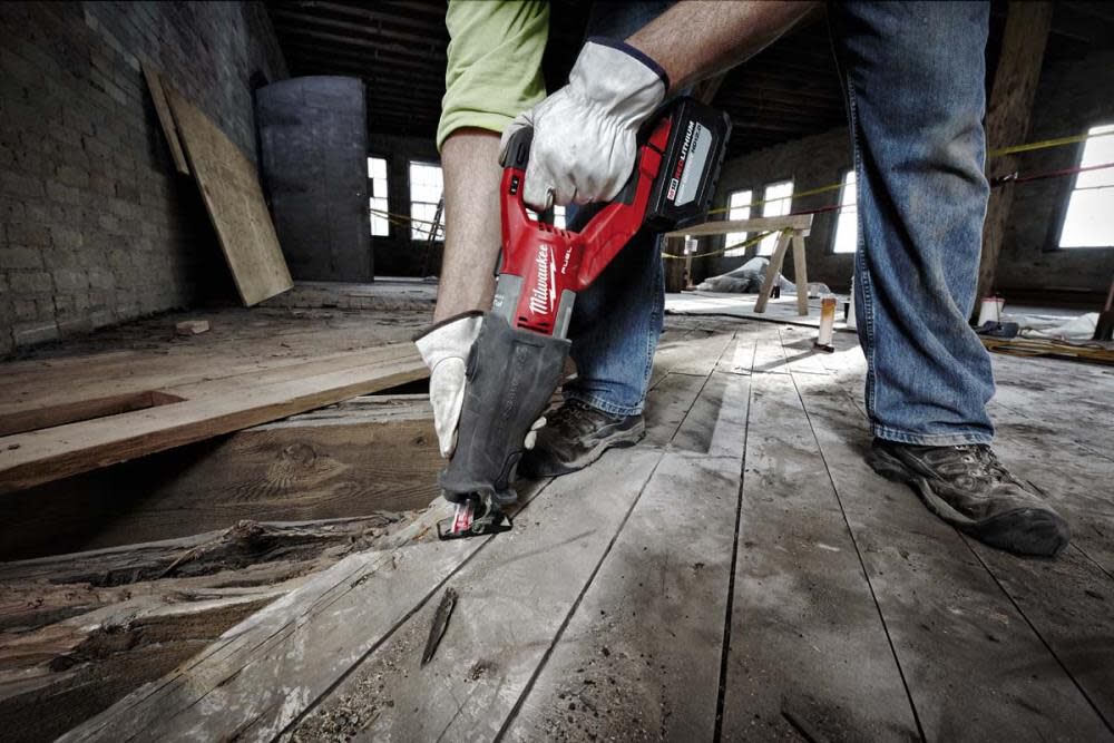 Milwaukee 2722-21HD M18 FUEL™ SUPER SAWZALL® Reciprocating Saw Kit