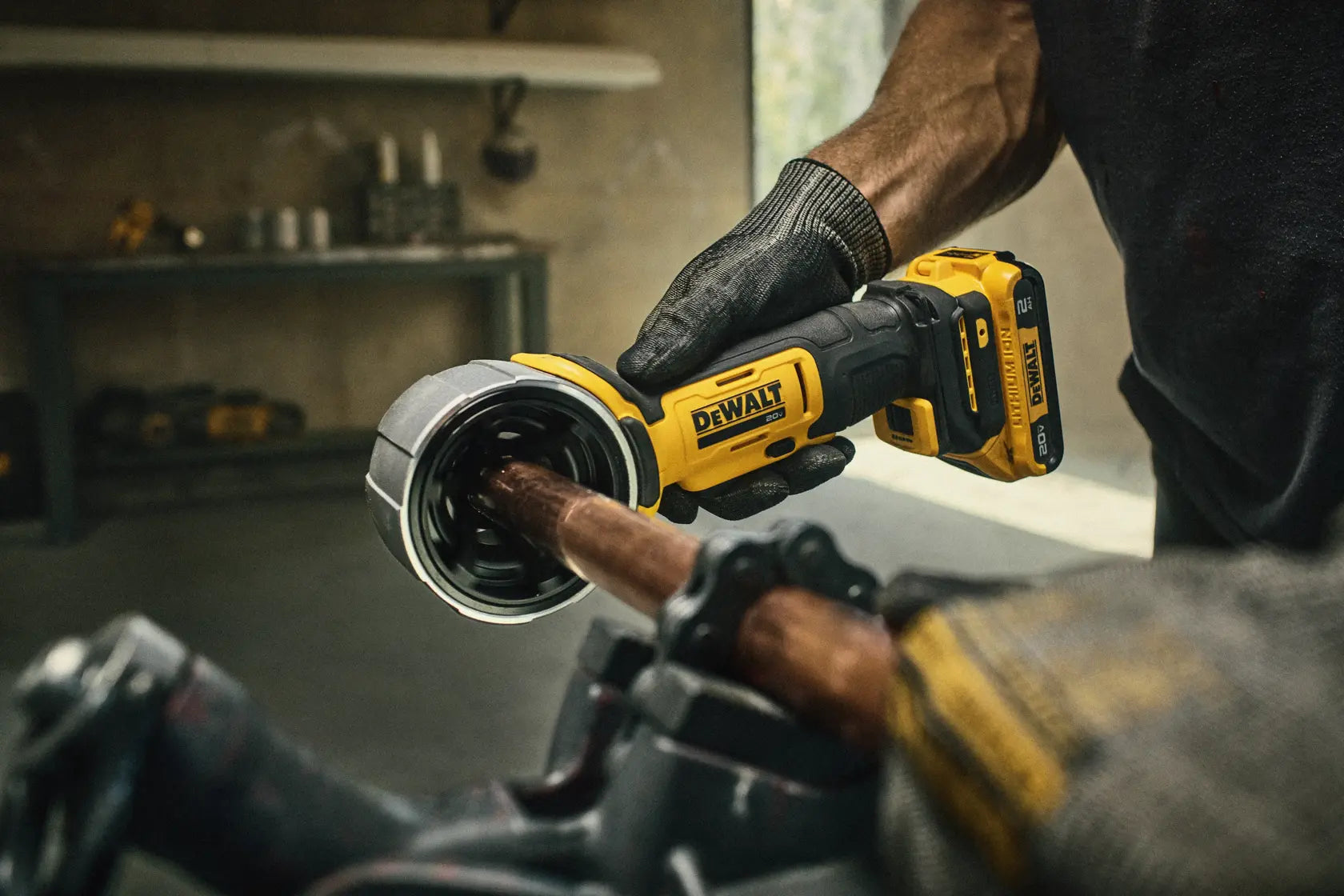 DeWalt DCE710B 20V MAX* Pipe Deburring Tool (Tool Only)