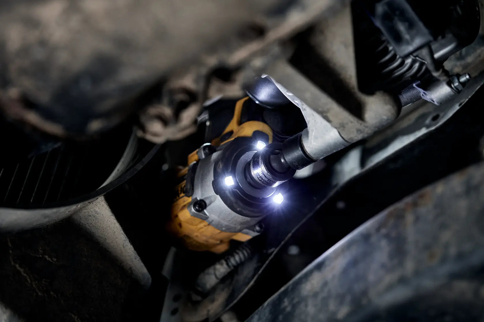 DeWalt DCF923P2 20V MAX 3/8IN COMPACT IMPACT WRENCH KIT