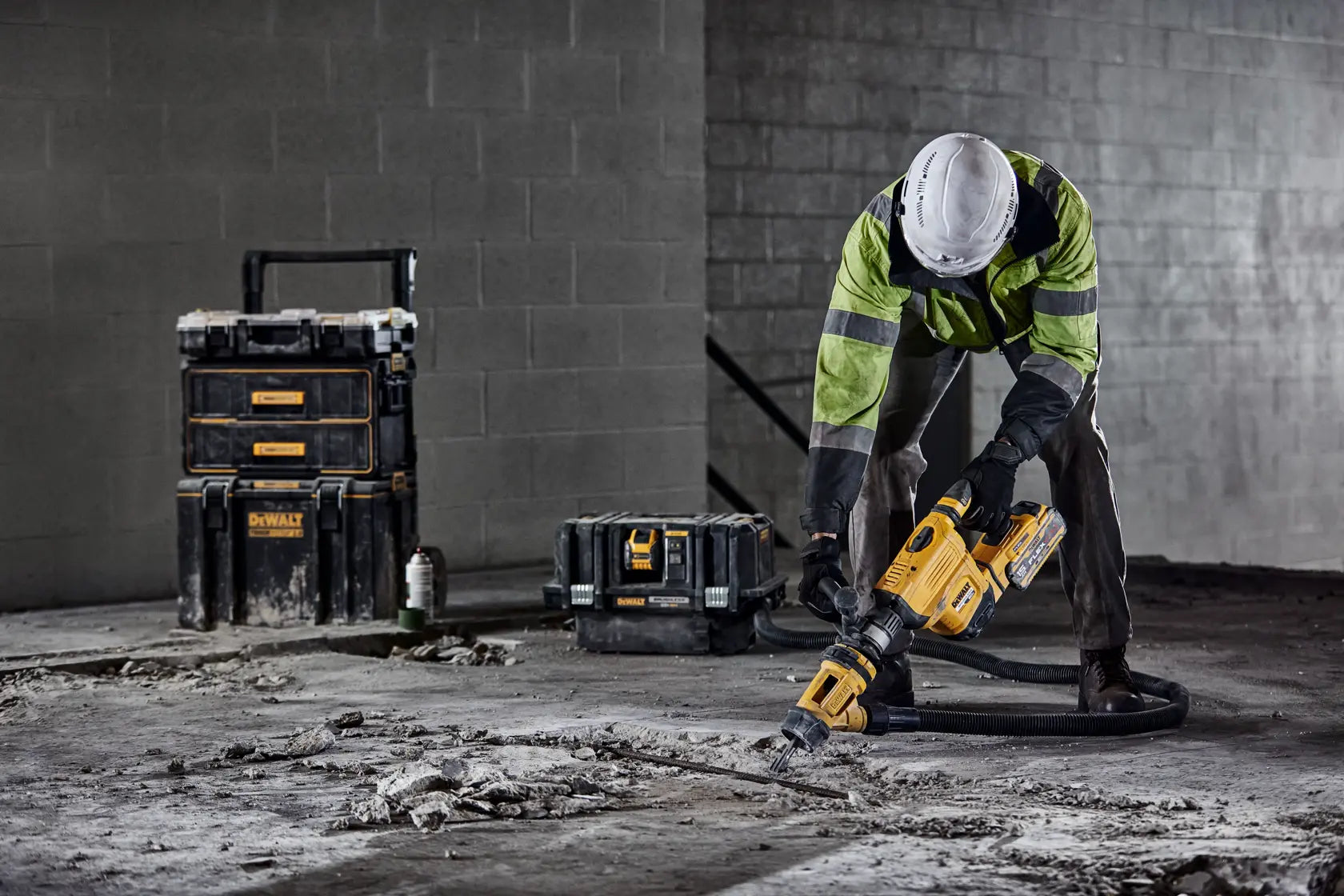 DeWalt DCH832X1 60V 16LBS SDS MAX CHIPPING HAMMER