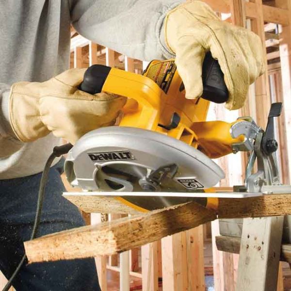 DEWALT DWE575SB 7-1/4