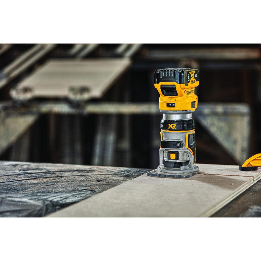DeWalt DCW600B 20V MAX COMPACT ROUTER