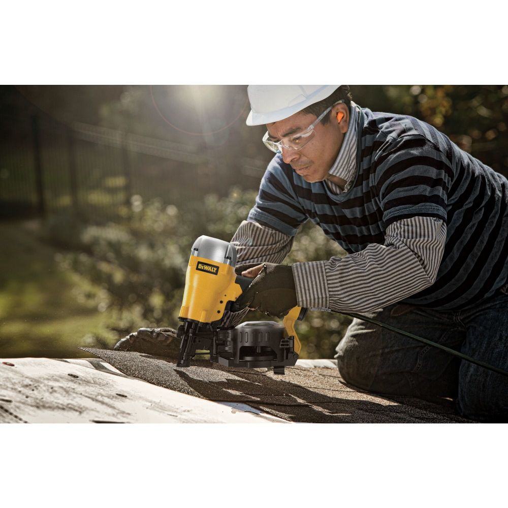 DeWalt DW46RN PNEUMATIC COIL ROOFING NAILER