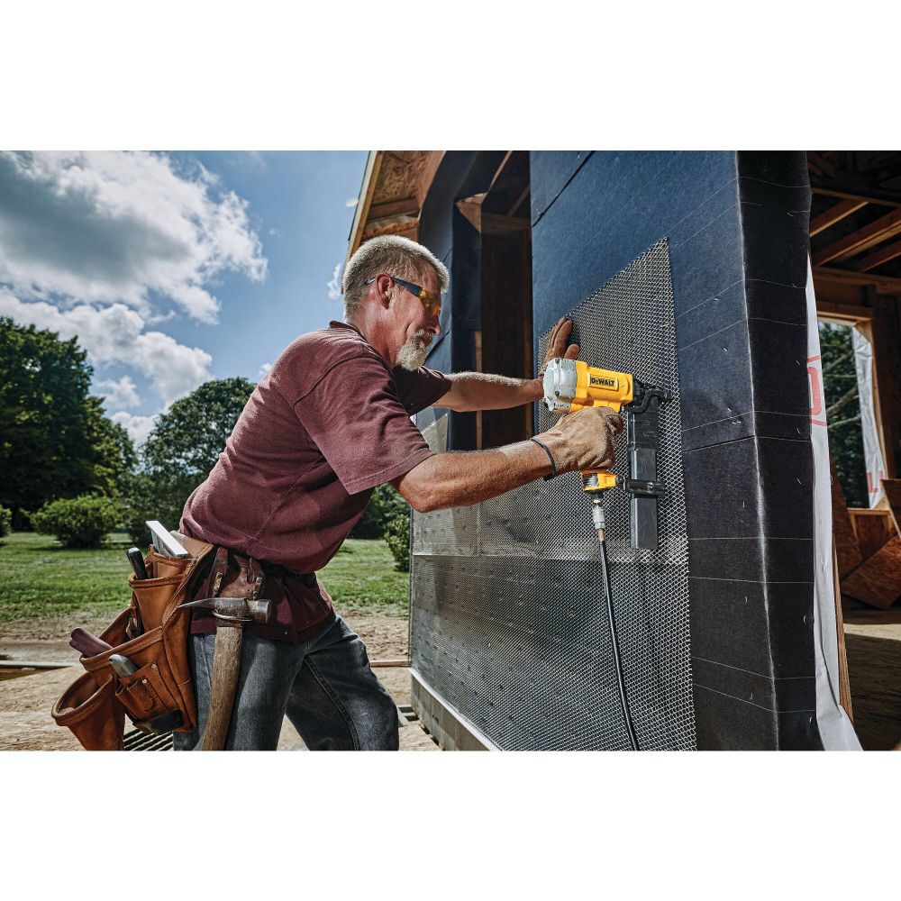 DeWalt DW451S2 16GA 1IN CROWN 2IN LATHING STAPLER