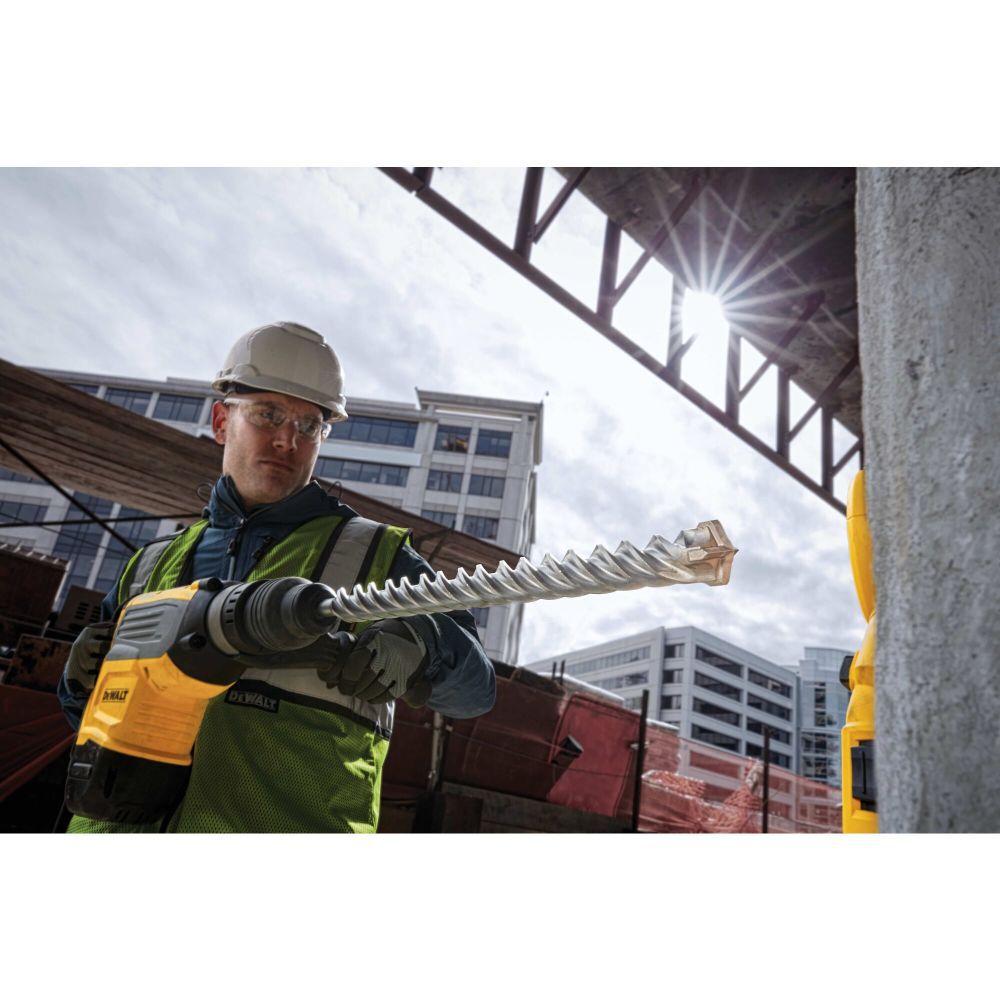 DeWalt DW5831 2 x 18 x 22-1/2 SDS MAX 4C ELITE