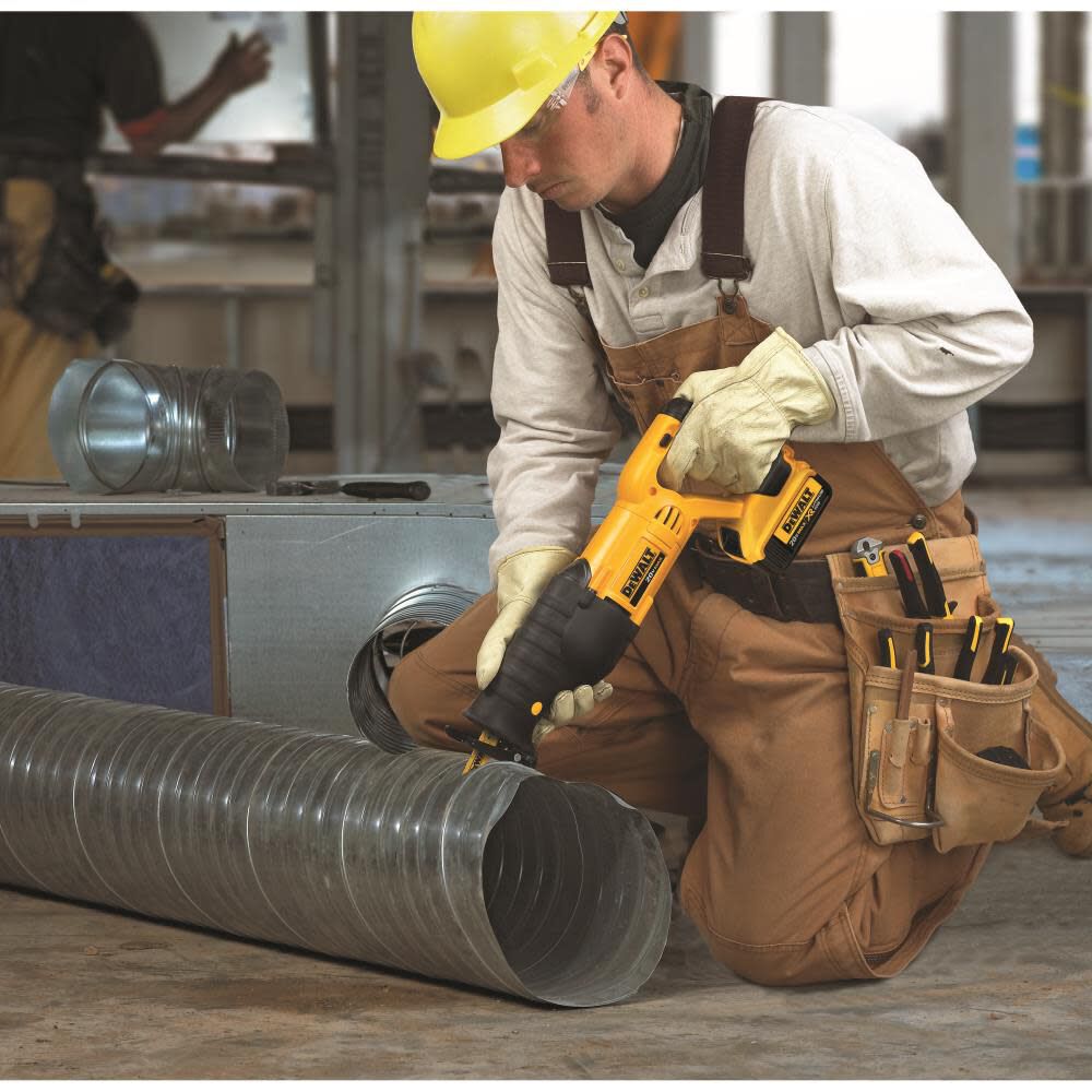 DeWalt DCS380B 20V MAX RECIPROCATING SAW (Tool Only)