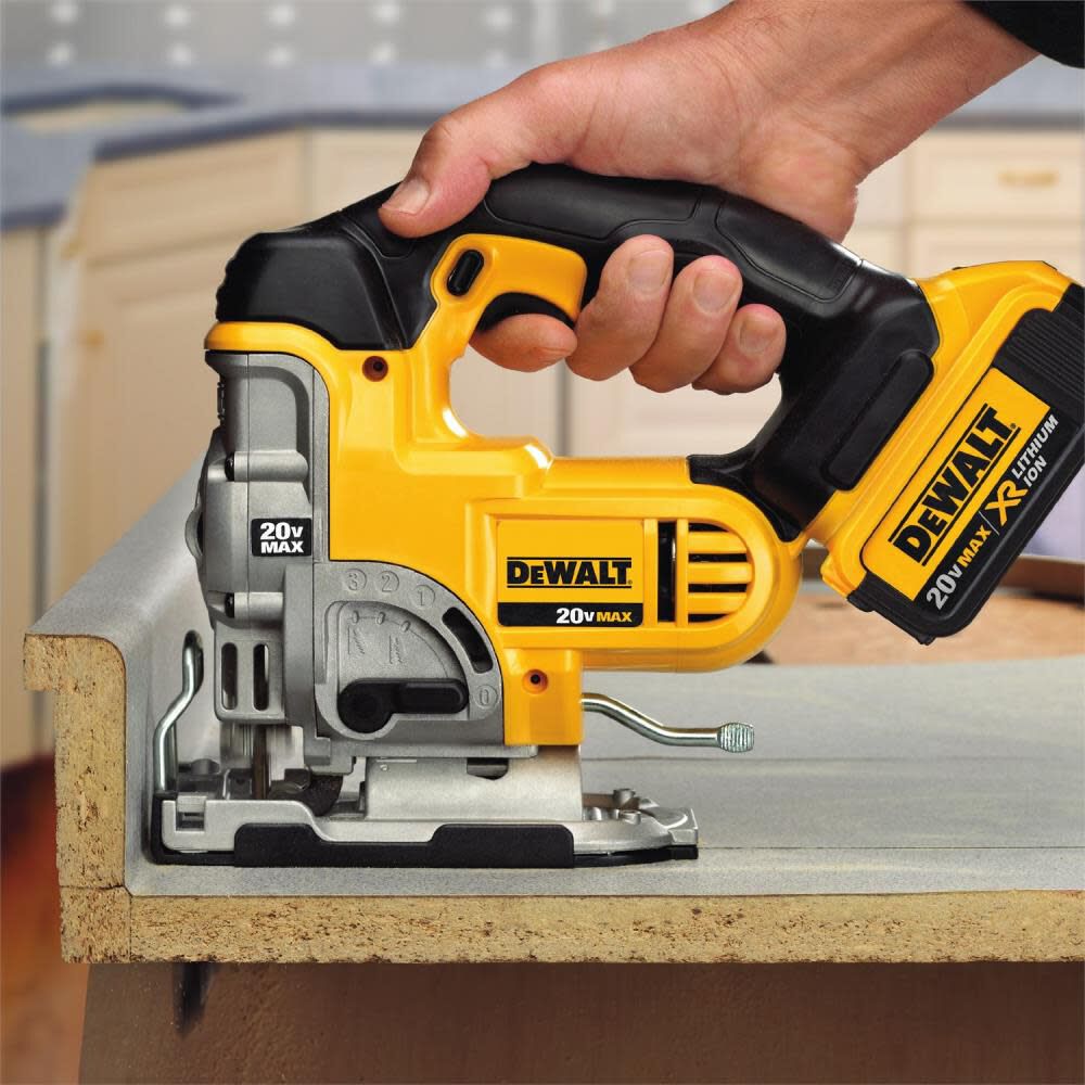 DeWalt DCS331M1 20V MAX JIG SAW KIT