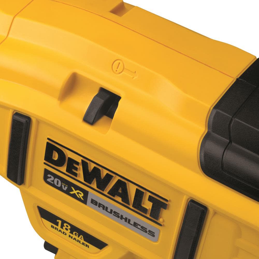 DeWalt DCN680D1 20V MAX 18GA BRAD NAILER KIT