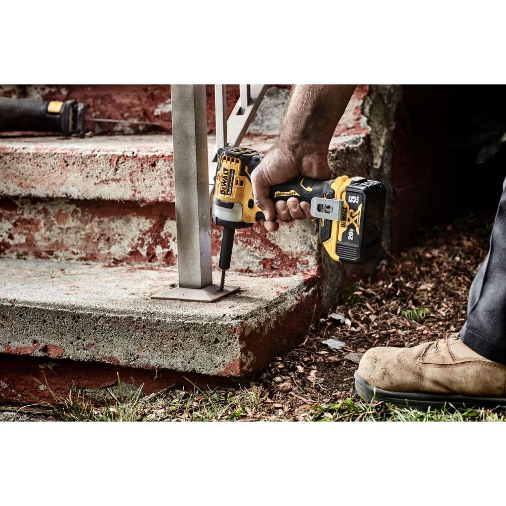 DeWalt DCF911P2 20V 1/2IN CMPCT IMP WRENCH KIT