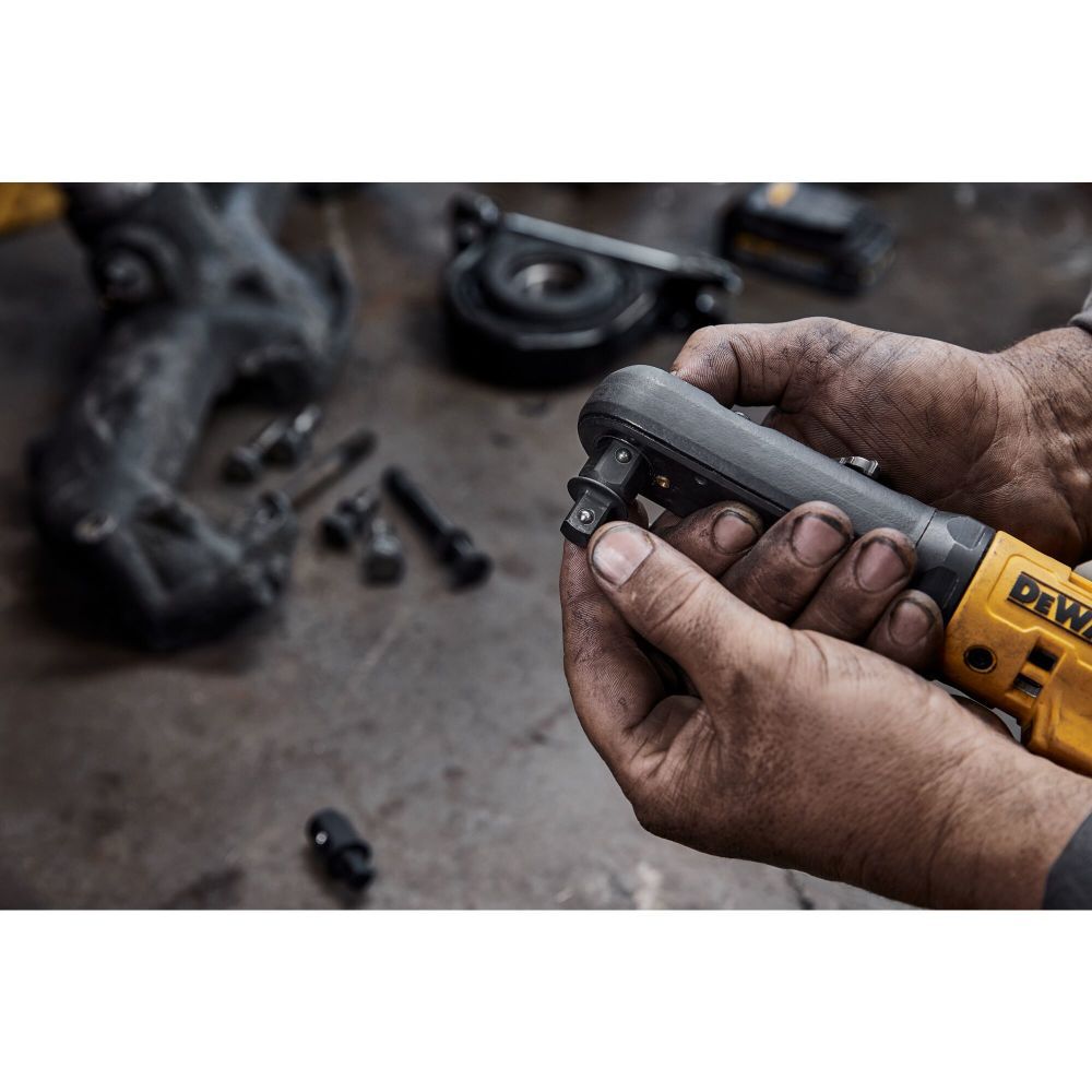 DeWalt DCF510GE1 20V MAX 3/8IN TO 1/2IN RATCHET KITTED-GE