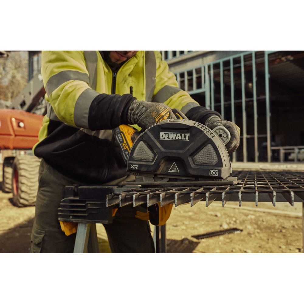 DeWalt DCS383H1 20V MAX METAL CUTTING CIRC (KIT)
