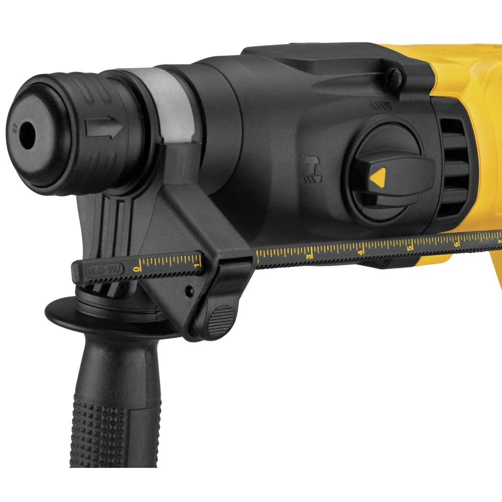 DeWalt DCH133M2 1 IN BL D-HANDLE SDS PLUS HAMMER