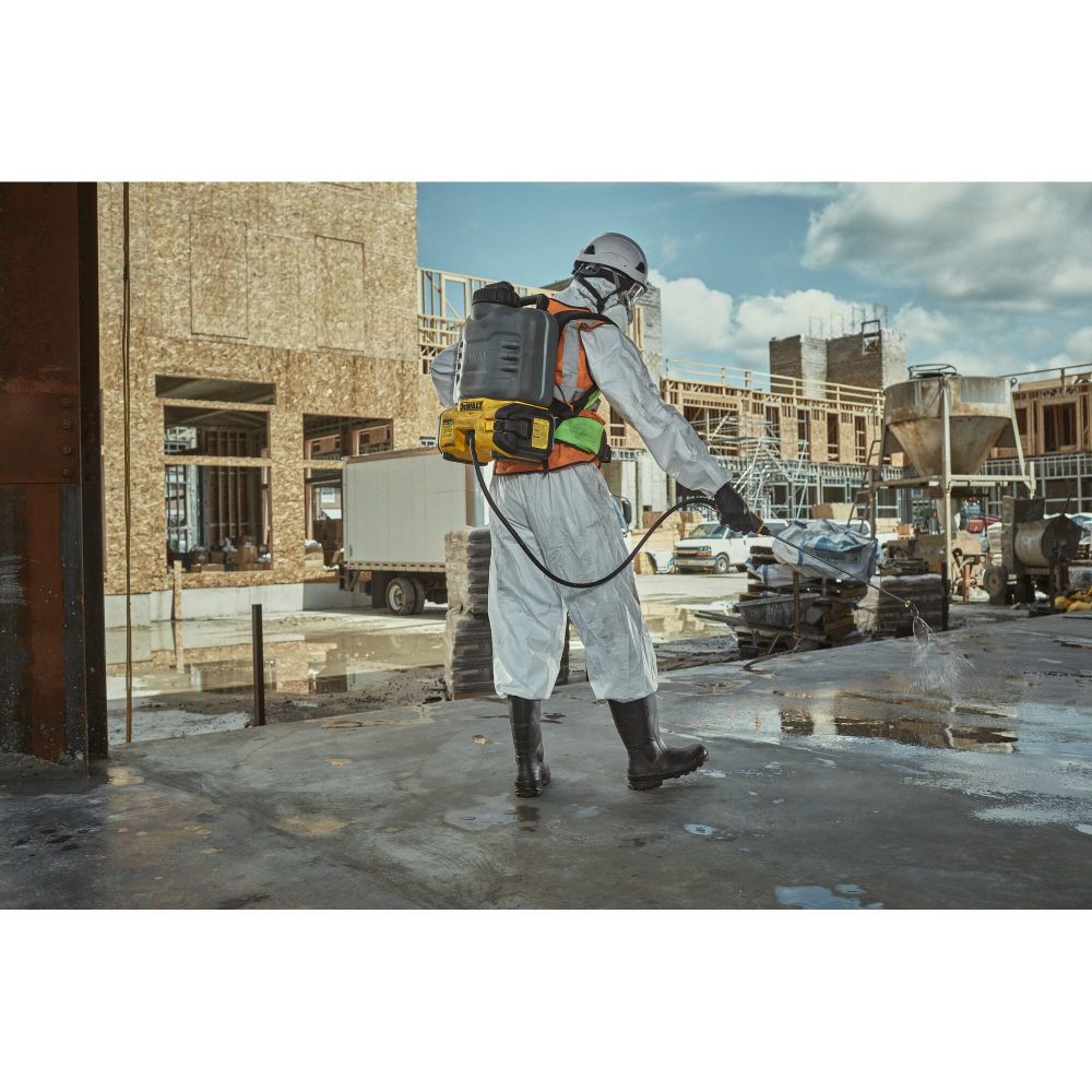 DeWalt DCCS1100GH1 SHELL 20V MAX XR CONCRETE CHEMICAL SPRA