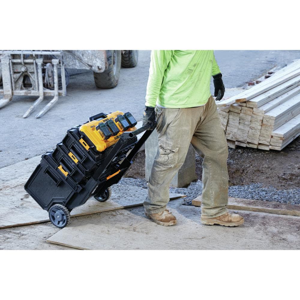DeWalt DCB104 DEWALT 4 PORT LITHIUM-ION FAST CHARGER