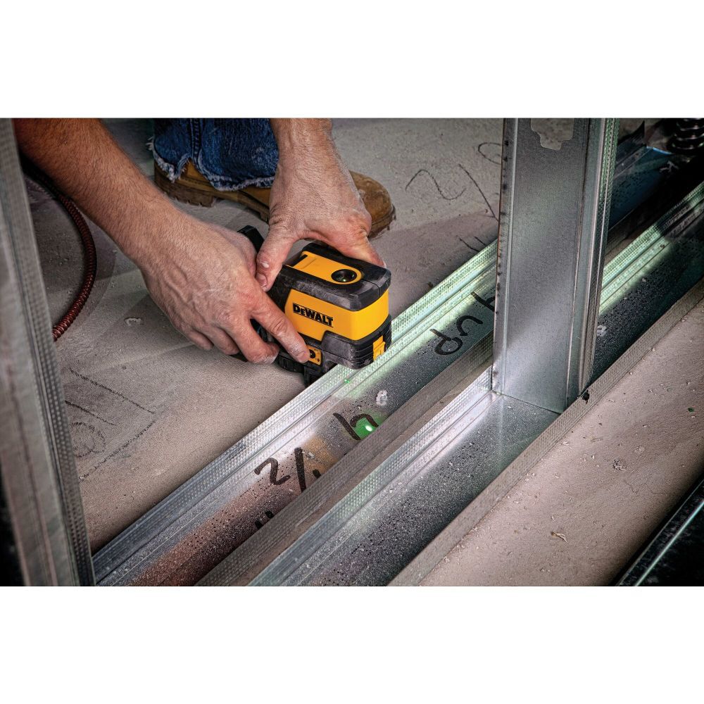 DeWalt DW0822CG CROSS LINE AND PLUMB SPOTS LASER