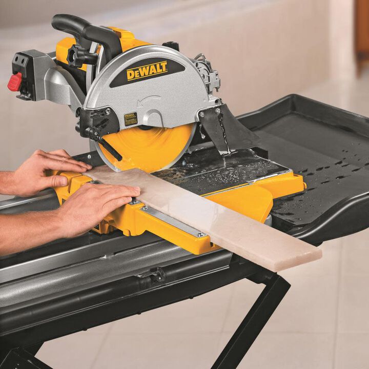 DeWalt D24000 10IN WET TILE SAW