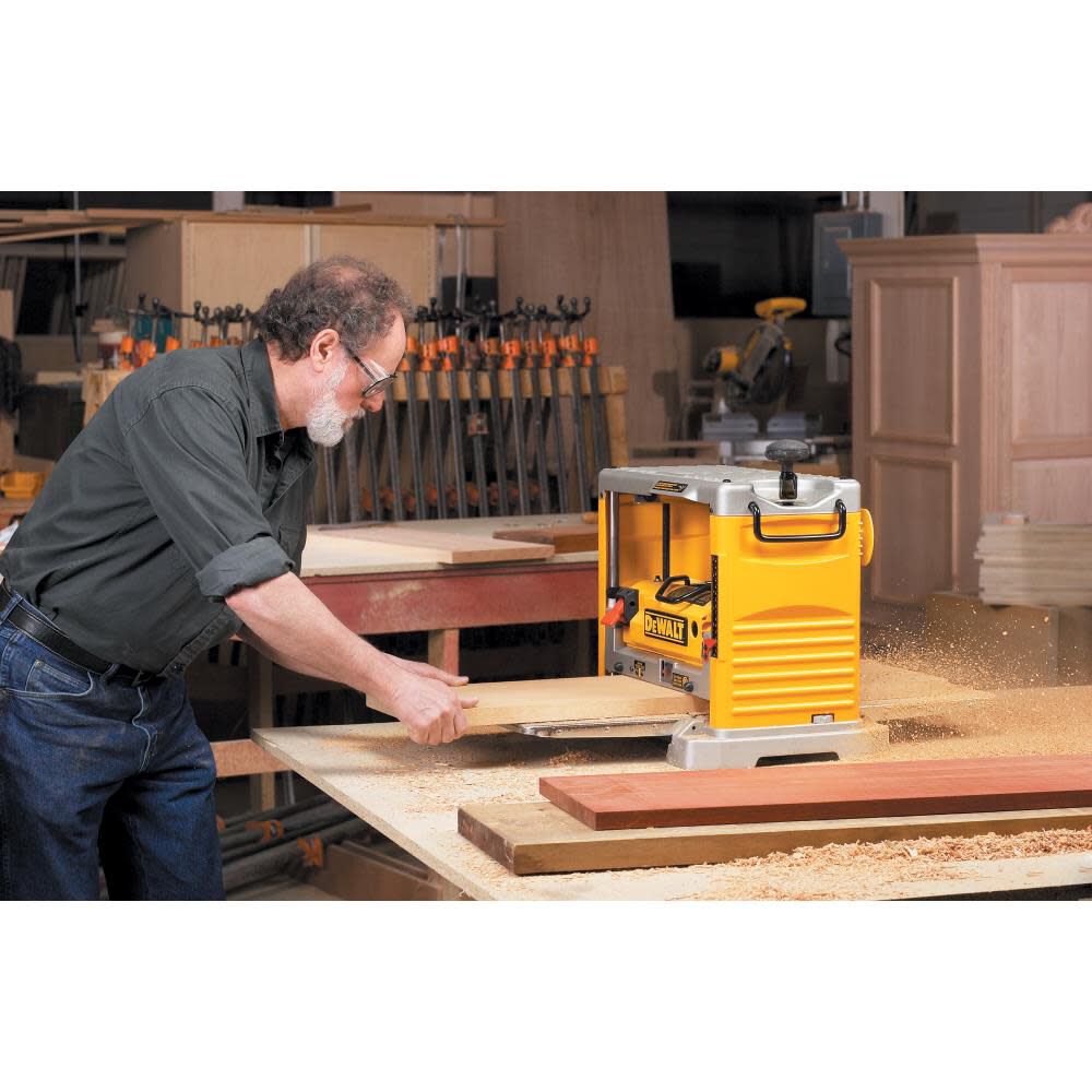DeWalt DW734 12 1/2IN THICKNESS PLANER