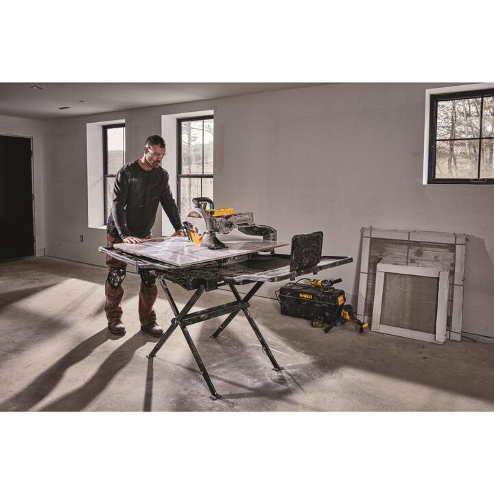 DeWalt D36000S 10IN HEAVY DUTY WET TILE SAW W/STAND