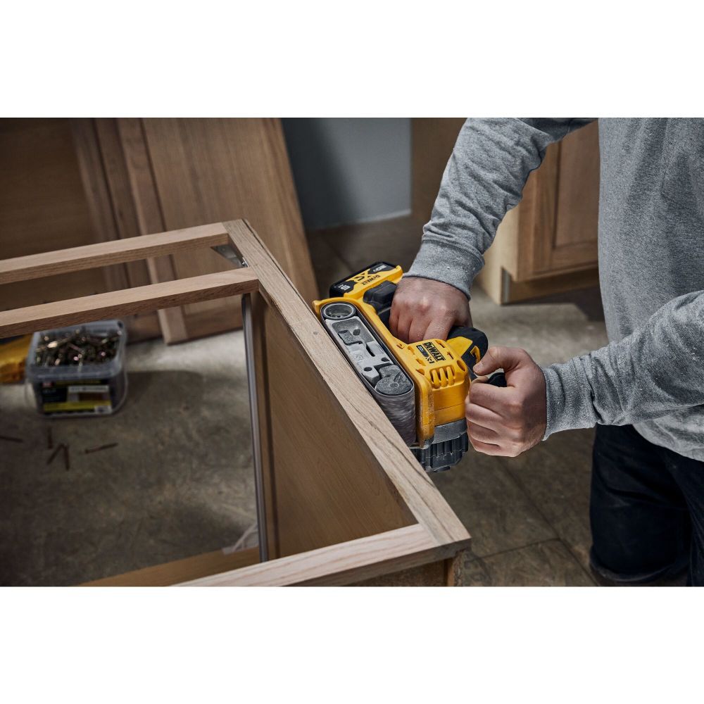 DeWalt DCW220B DW 20V CORDLESS BELT SANDER TOOL ONLY