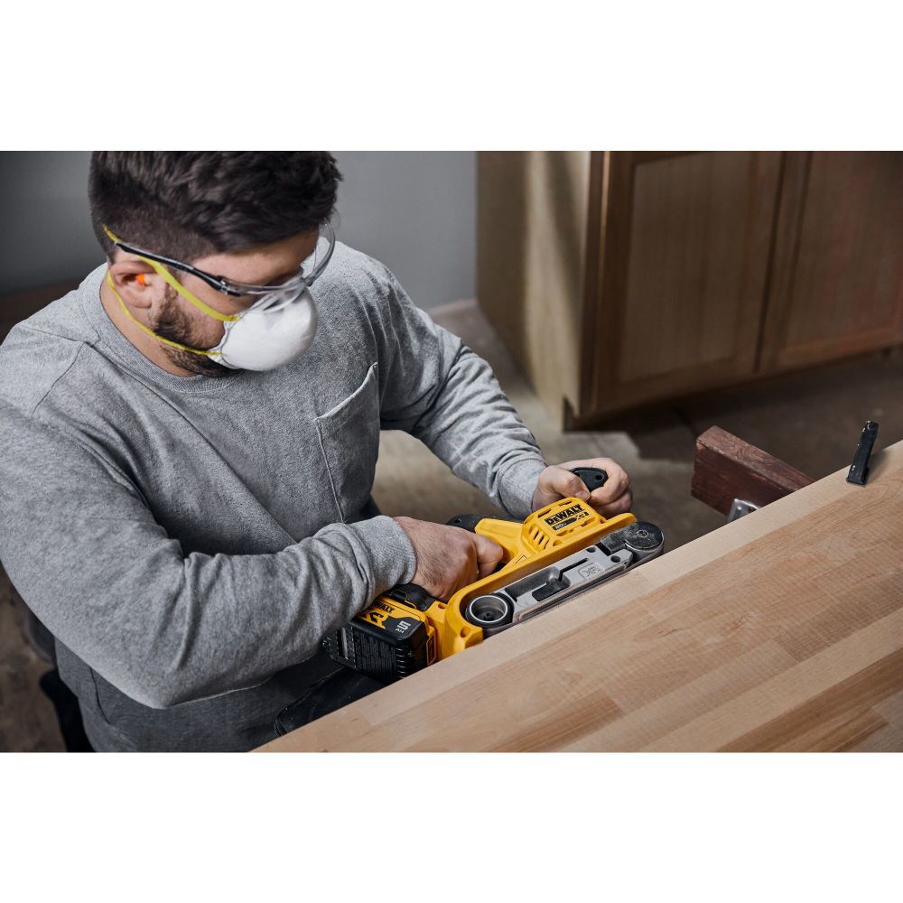 DeWalt DCW220B DW 20V CORDLESS BELT SANDER TOOL ONLY