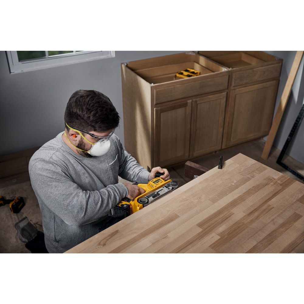 DeWalt DCW220B DW 20V CORDLESS BELT SANDER TOOL ONLY