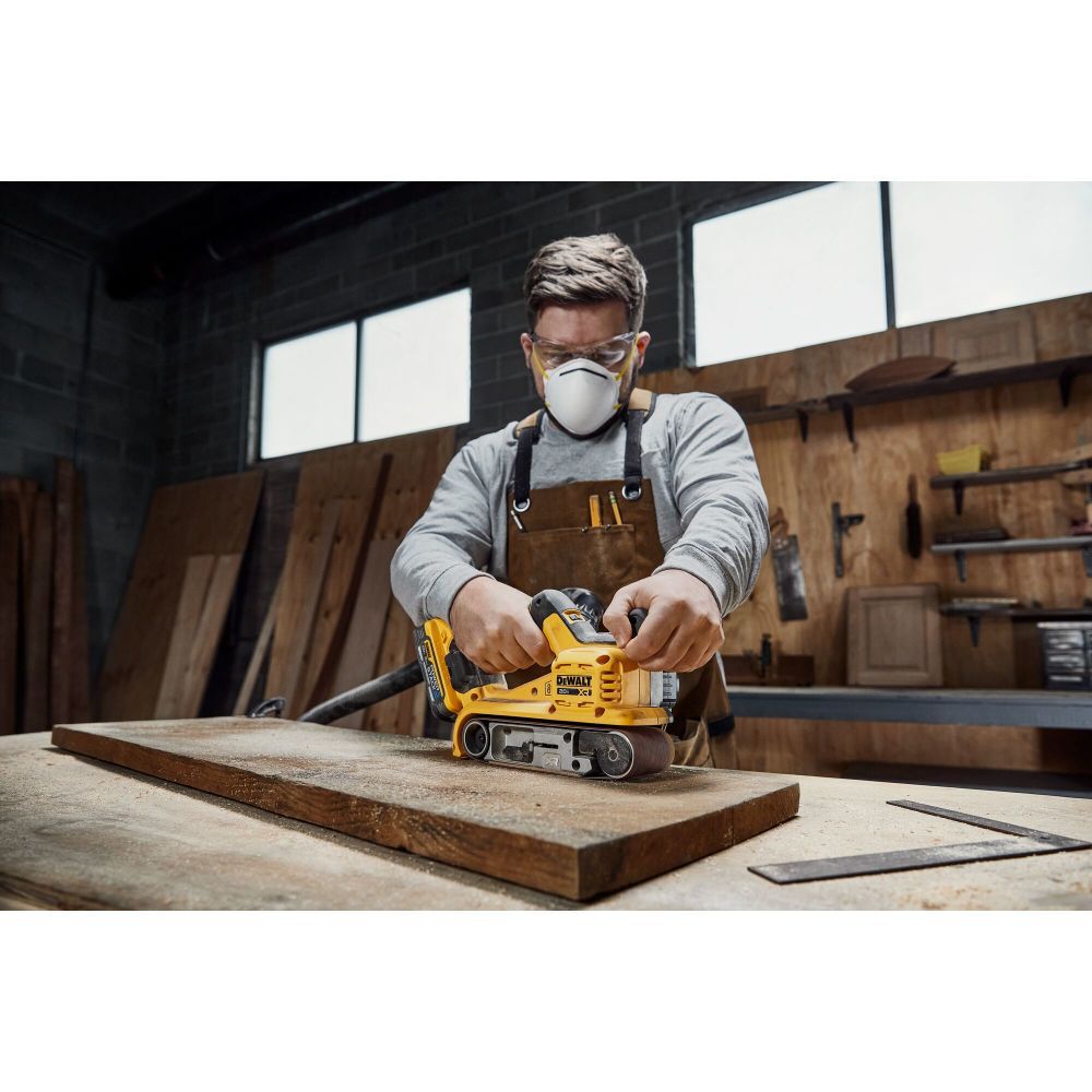 DeWalt DCW220B DW 20V CORDLESS BELT SANDER TOOL ONLY