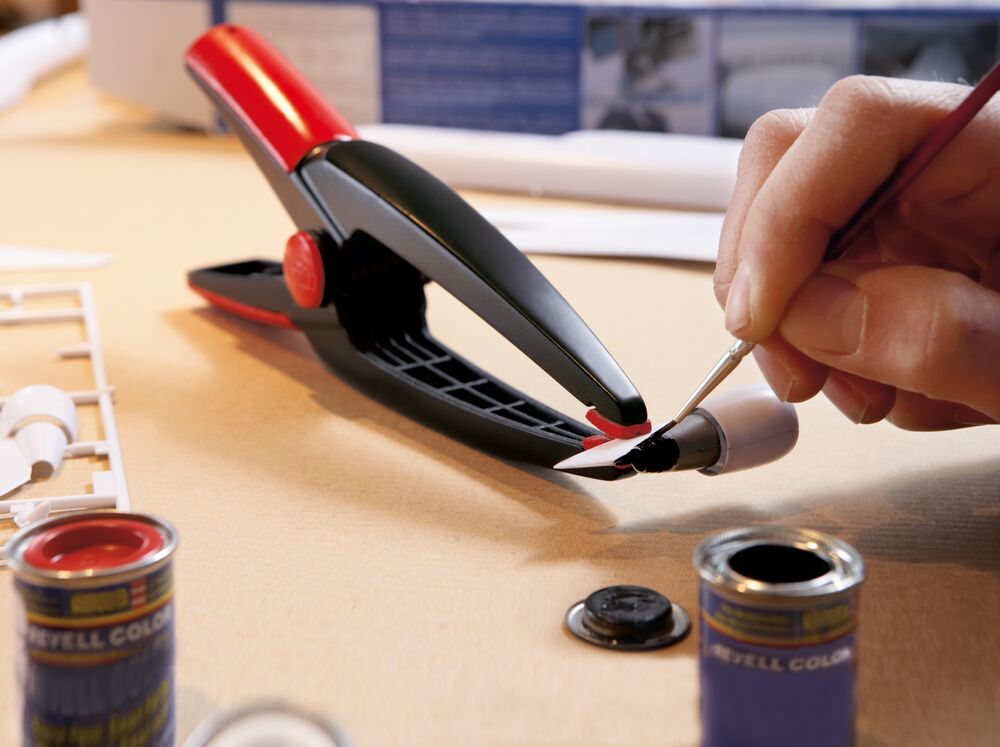 BESSEY XCL2 Clamp, spring clamp, needle nose, plastic, 2 In. x 2 In.